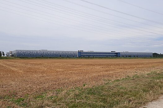 Let Us Work Logistikzentrum Poing